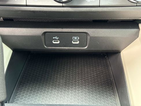 Certified 2025 Honda Accord SE image 25