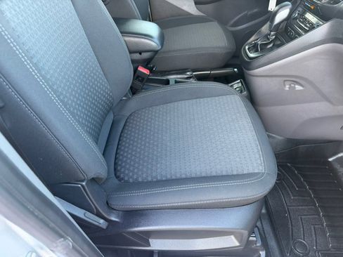 Used 2022 Ford Transit Connect XLT FWD image 33