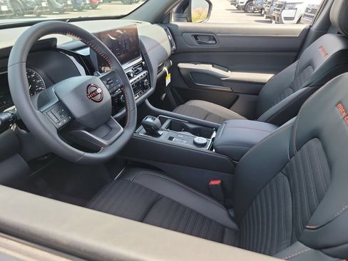 New 2026 Nissan Pathfinder Rock Creek AWD/4WD image 9