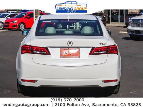 Used 2017 Acura TLX w/ Technology Package image 3