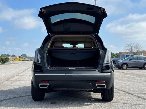 Used 2020 Cadillac XT5 Sportv w/ Platinum Package AWD/4WD image 26