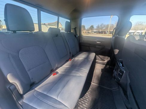 Used 2019 RAM 1500 Big Horn image 17