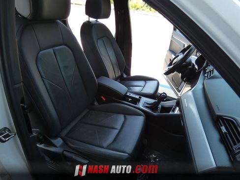 Used 2020 Audi Q3 2.0T Premium AWD/4WD image 28