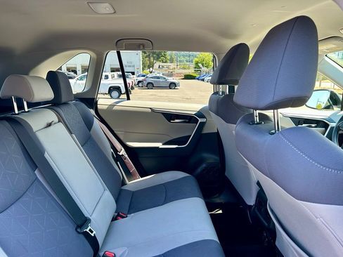 Certified 2023 Toyota RAV4 XLE AWD/4WD image 15