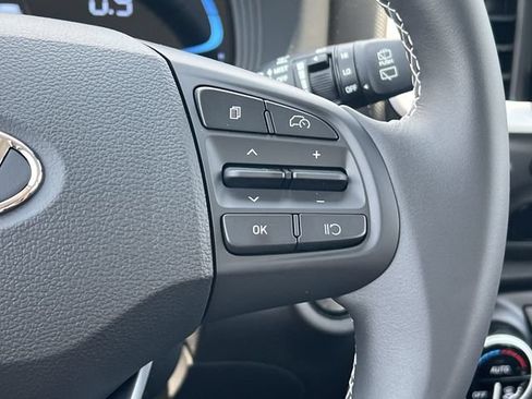 New 2026 Hyundai Venue SEL FWD image 22