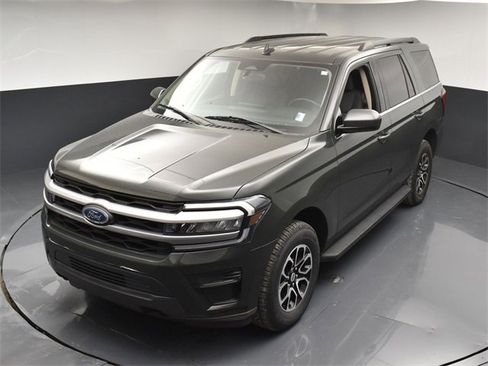 Used 2022 Ford Expedition XLT image 42