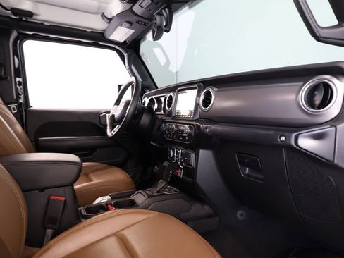 Used 2021 Jeep Gladiator Rubicon AWD/4WD image 29