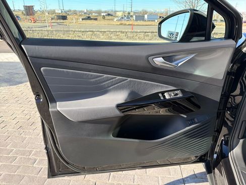 Certified 2023 Volkswagen ID.4 Pro S Plus image 10