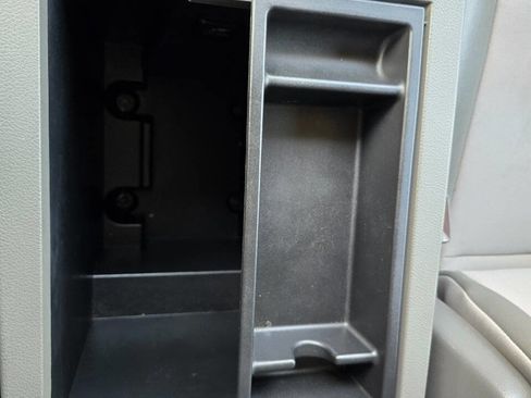 Used 2017 Nissan NV 2500 SL image 18