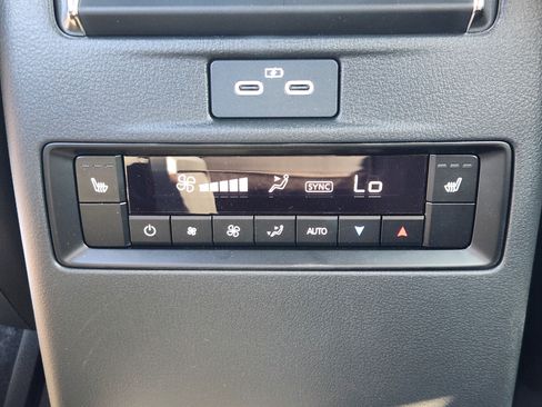 Certified 2025 MAZDA CX-90 Plug-In Hybrid w/ Premium Plus AWD/4WD image 23