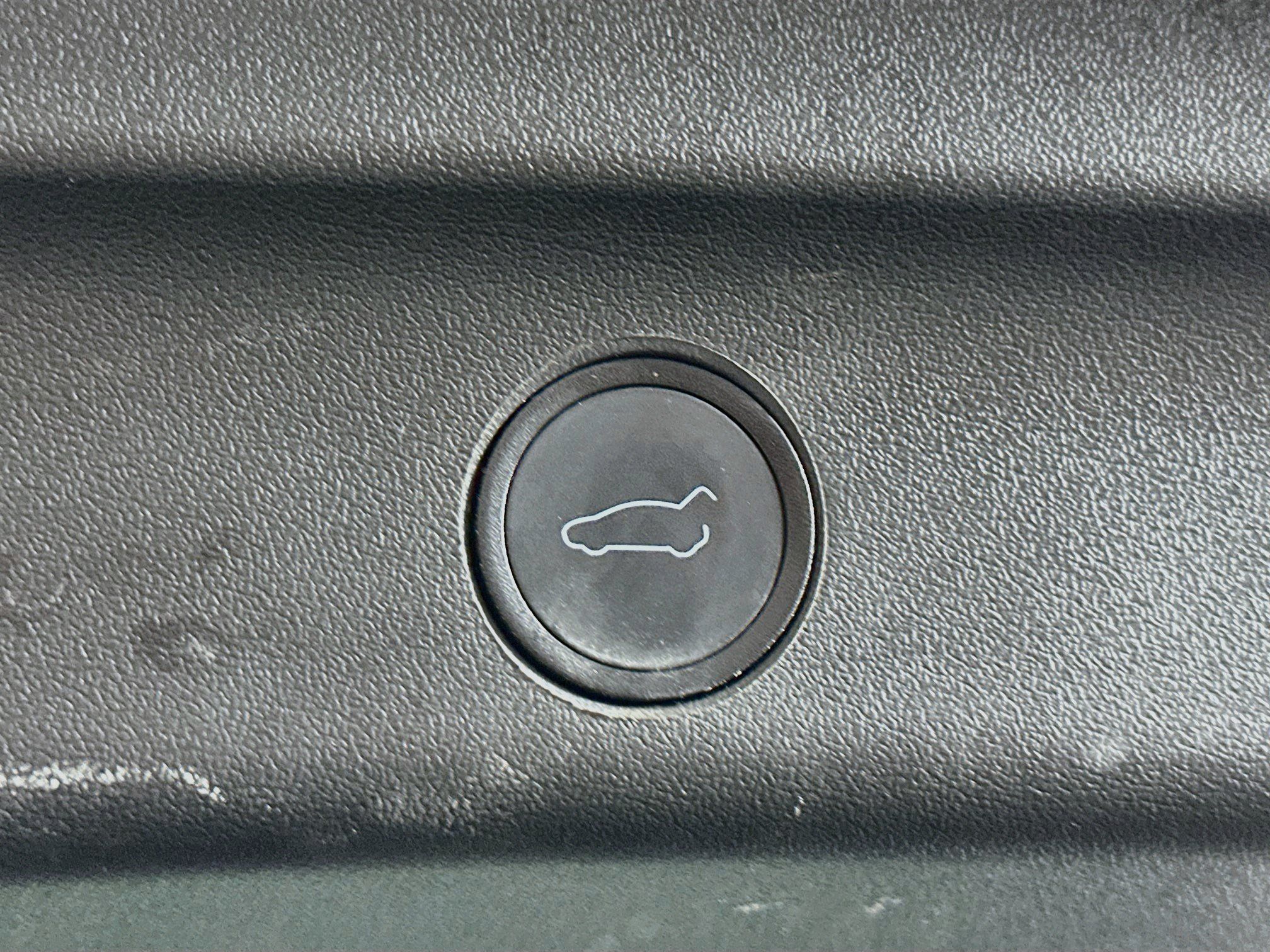 Used 2021 Tesla Model Y 2WD image 27