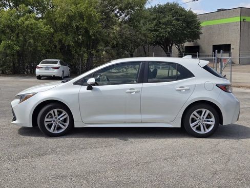 Used 2019 Toyota Corolla SE FWD image 3