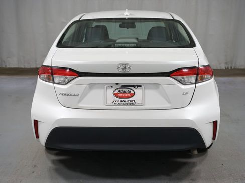Used 2023 Toyota Corolla LE w/ LE Premium Package image 7