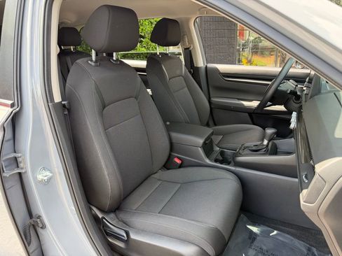 Used 2025 Honda CR-V LX image 34
