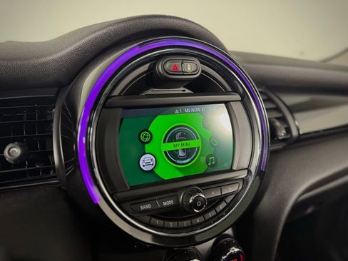 Used 2021 MINI Cooper S w/ Premium Package image 24