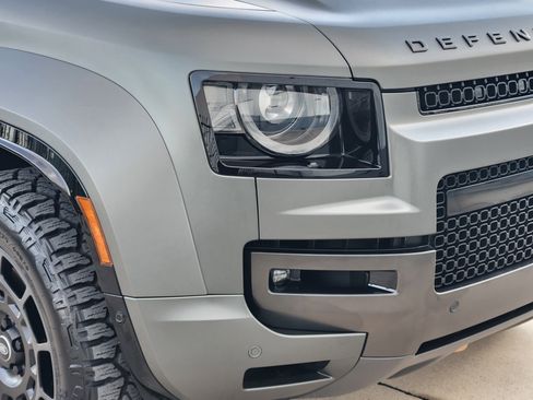 Certified 2025 Land Rover Defender 110 image 8