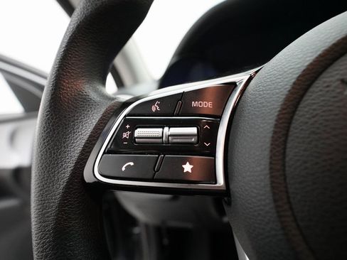 Certified 2024 Kia Forte LXS w/ LXS Technology Package image 17