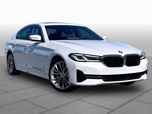 Used 2023 BMW 530i w/ Premium Package RWD image 2