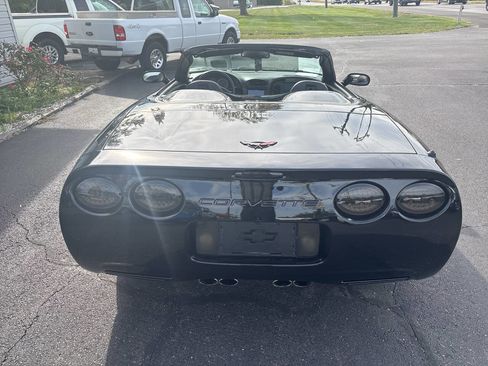 Used 2004 Chevrolet Corvette Convertible w/ Preferred Equipment Group image 6
