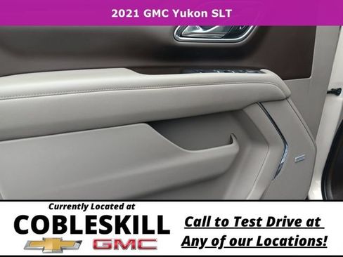 Used 2021 GMC Yukon SLT w/ SLT Luxury Package AWD/4WD image 15