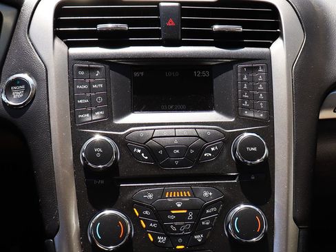 Used 2018 Ford Fusion S FWD image 43