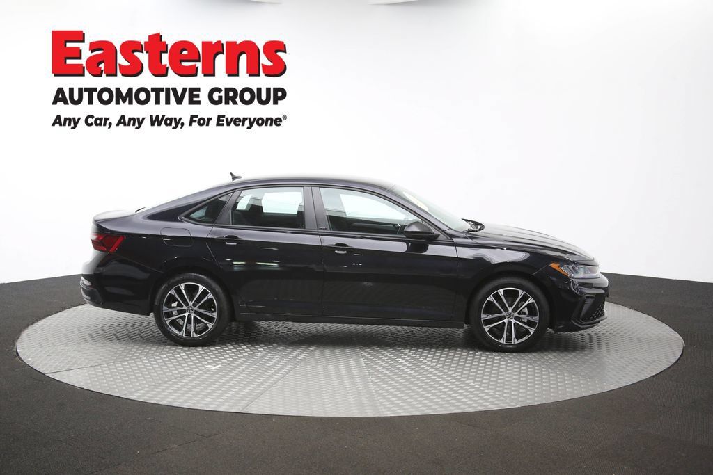 Used 2025 Volkswagen Jetta Sport FWD image 45