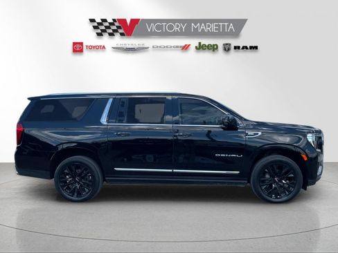 Used 2021 GMC Yukon XL Denali w/ Denali Premium Package AWD/4WD image 6