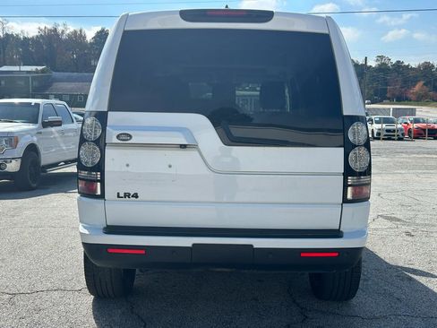 Used 2016 Land Rover LR4 HSE Silver Edition image 4