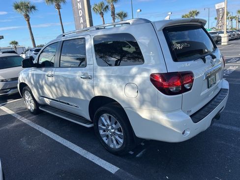 Used 2019 Toyota Sequoia Platinum image 1