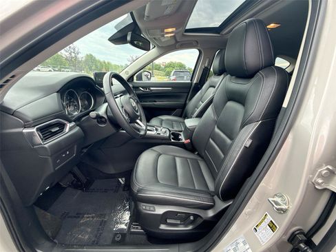 Used 2025 MAZDA CX-5 AWD 2.5 S w/ Preferred Package image 13