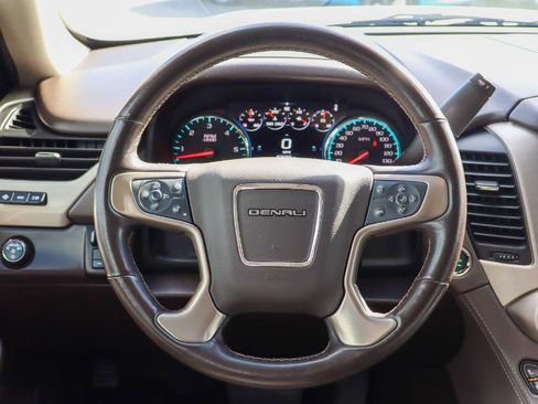 Used 2019 GMC Yukon Denali w/ Open Road Package image 18