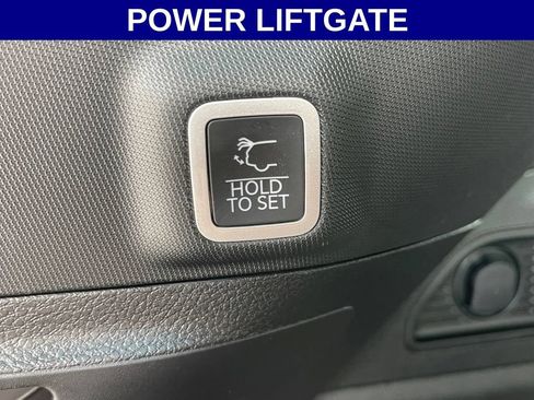 Certified 2025 Jeep Grand Cherokee Limited w/ Luxury Tech Group II AWD/4WD image 18