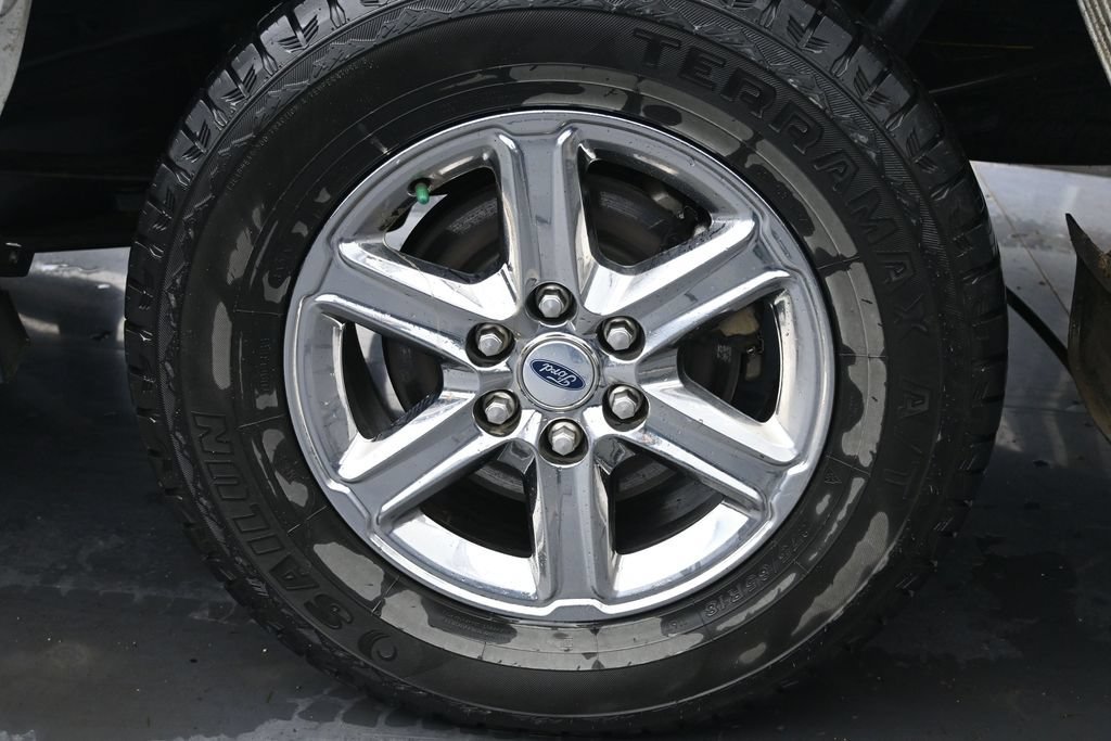 Used 2024 Ford F150 XLT w/ Tow/Haul Package AWD/4WD image 13