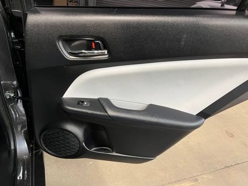 Used 2016 Toyota Prius Three Touring FWD image 13