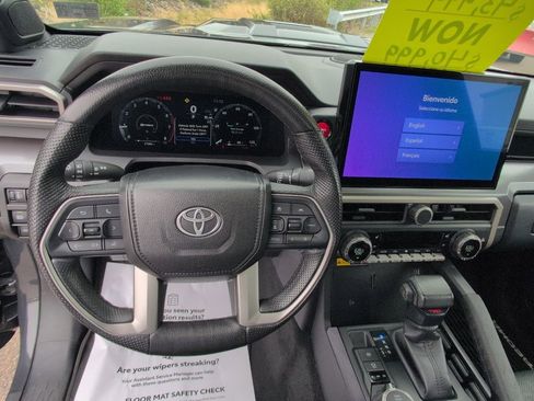 Used 2024 Toyota Tacoma TRD Sport w/ TRD Sport Premium Package AWD/4WD image 27