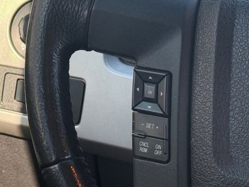 Used 2011 Ford F150 Lariat image 11