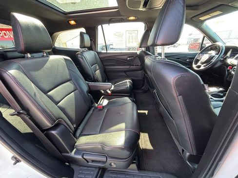 Used 2021 Honda Pilot Black Edition image 8