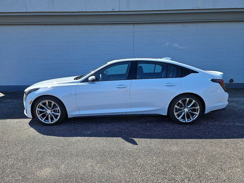 New 2026 Cadillac CT5 Sport image 2