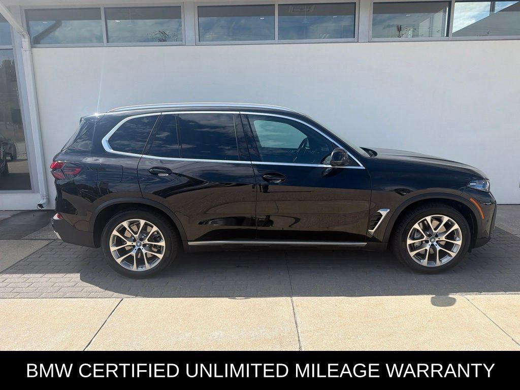 Used 2025 BMW X5 xDrive50e w/ Premium Package AWD/4WD image 4