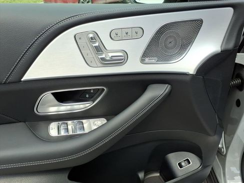 New 2026 Mercedes-Benz GLS 450 4MATIC image 13