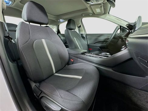 Certified 2023 Hyundai Sonata SEL w/ Convenience Package image 30