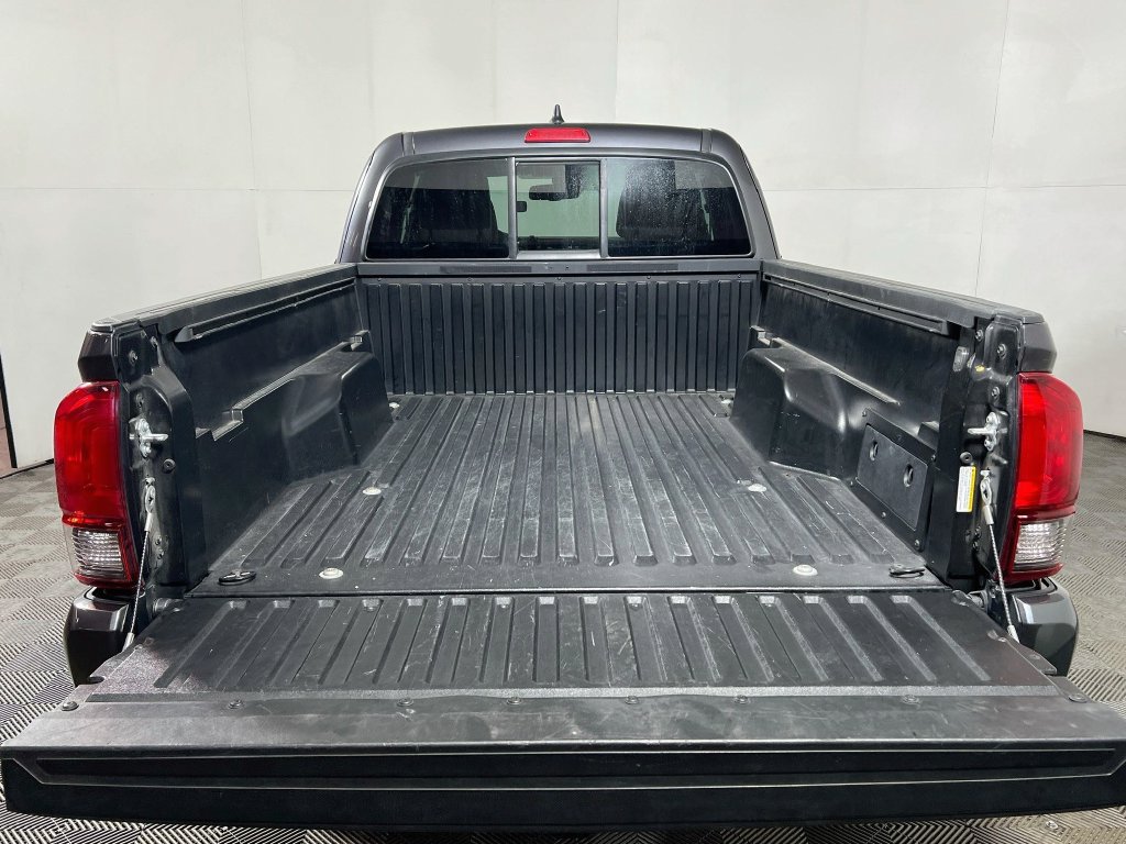 Certified 2022 Toyota Tacoma SR5 w/ Black Out Package (TMS) AWD/4WD image 22
