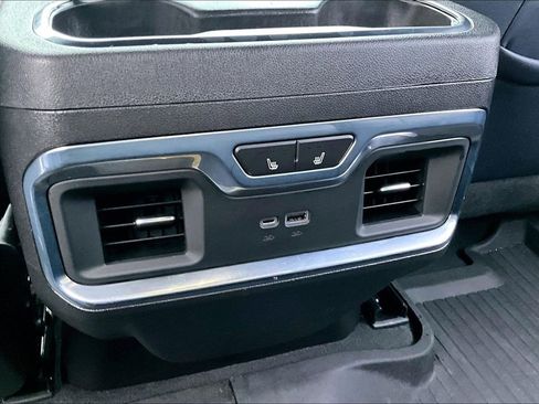 Used 2022 Chevrolet Silverado 1500 High Country w/ Z71 Off-Road Package image 34