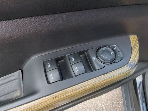 Used 2018 GMC Acadia Denali w/ Technology Package AWD/4WD image 13