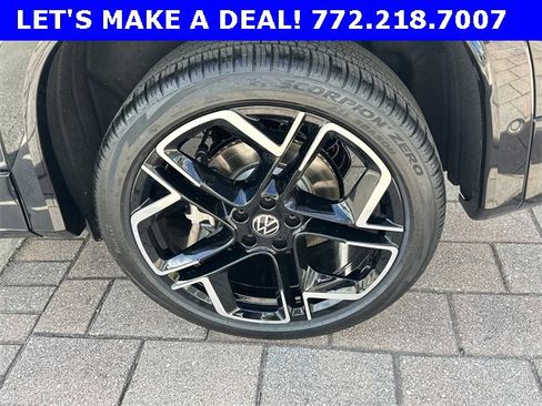 Certified 2026 Volkswagen Tiguan SEL R-Line image 10