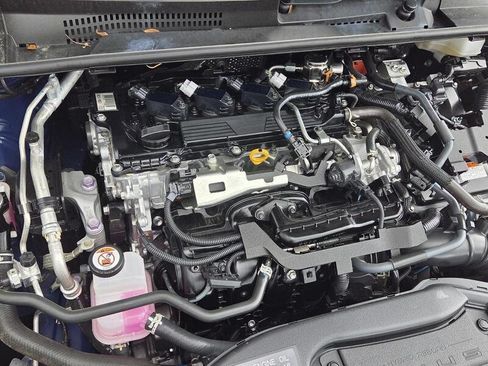 Used 2024 Toyota Prius LE FWD image 18