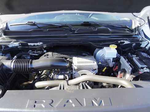 Used 2020 RAM 1500 Laramie w/ Off Road Group image 14