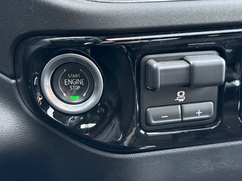 Used 2023 Chevrolet Silverado 1500 RST w/ Rally Edition image 23