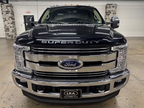 Used 2017 Ford F250 Lariat w/ Chrome Package AWD/4WD image 2