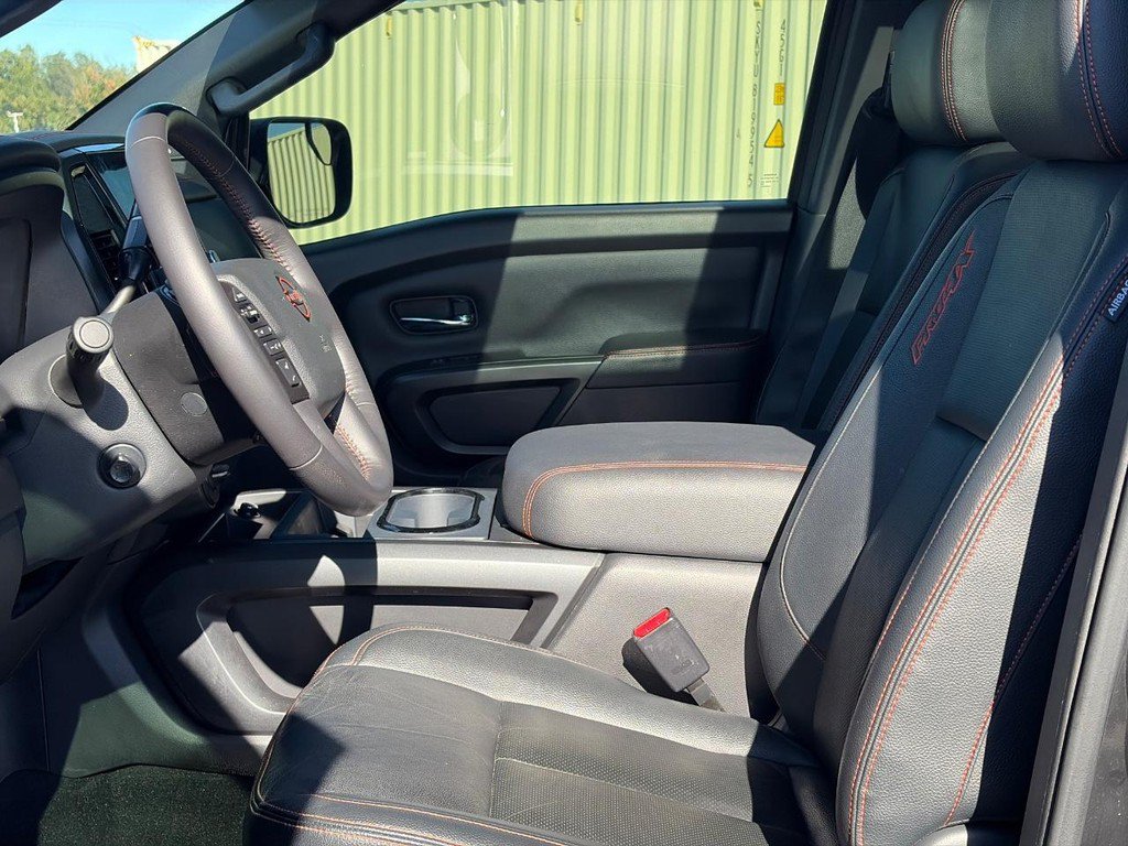 Used 2023 Nissan Titan PRO-4X w/ Pro-4x Convenience Package AWD/4WD image 23